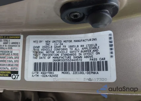 2005 Toyota Corolla Le z USA, uszkodzony, nr VIN 1NXBR32E55Z443572